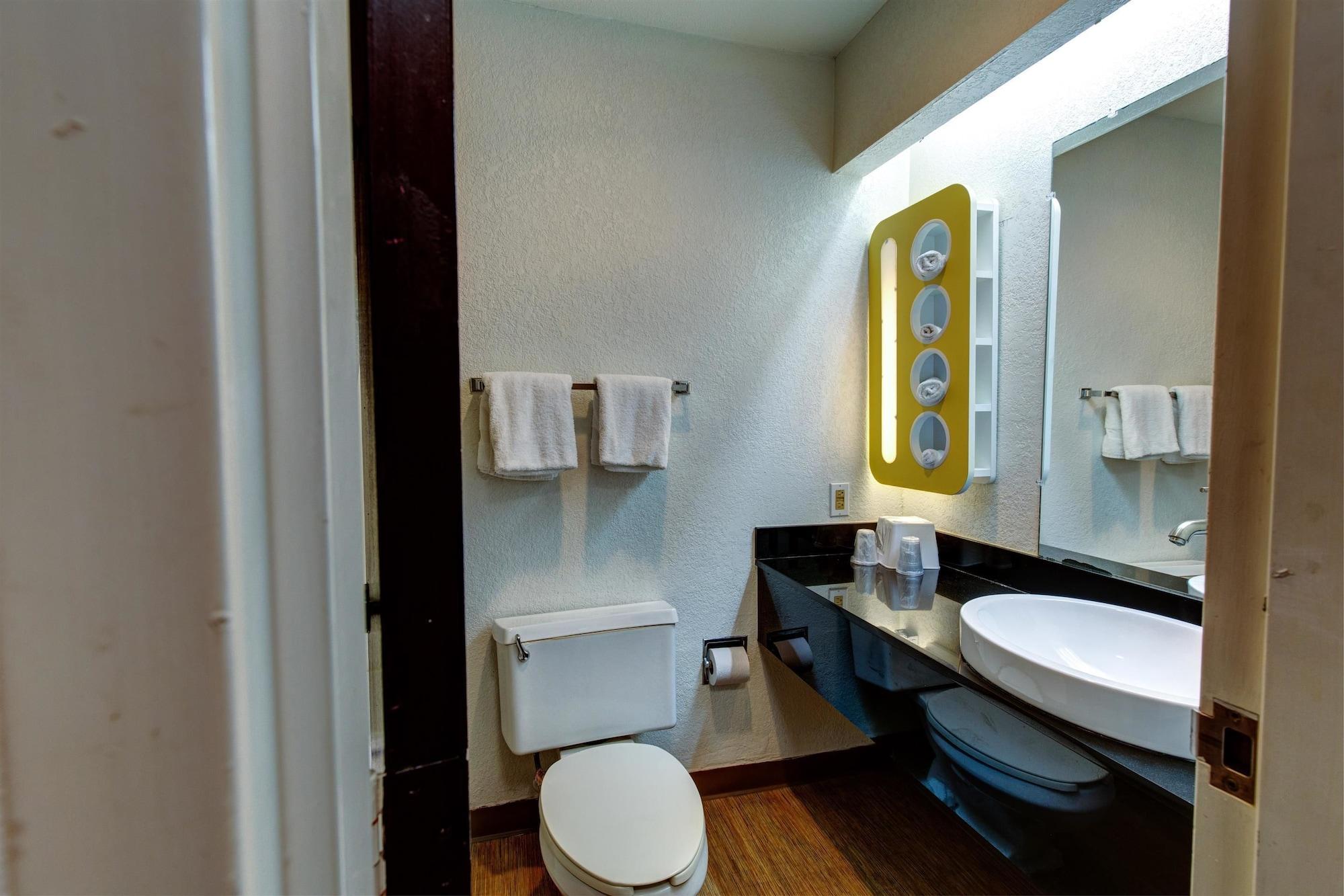Executive Inn & Suites South Houston Eksteriør billede