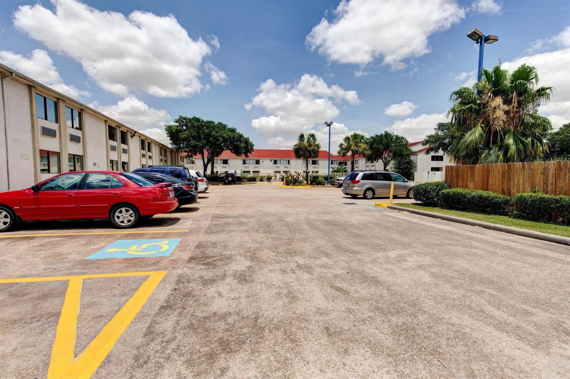 Executive Inn & Suites South Houston Eksteriør billede